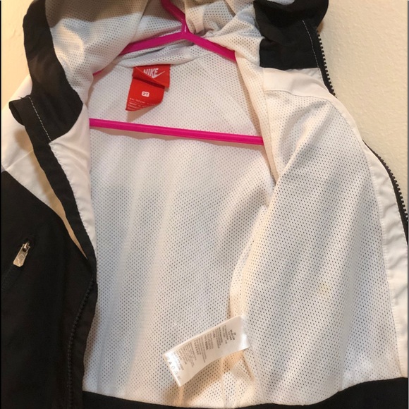 Kids Nike Jacket - Picture 3 of 16